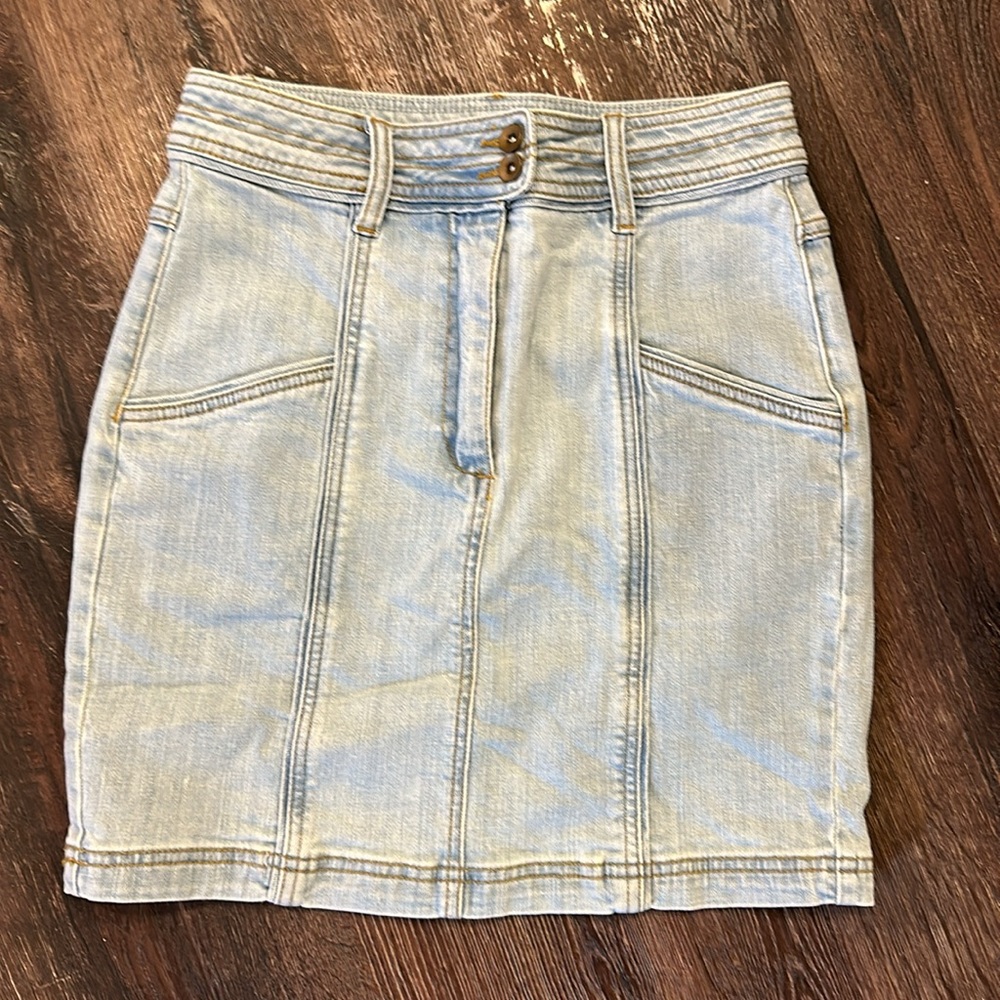 Free People denim Skirt size 6